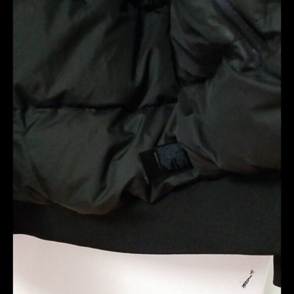 THE NORTH FACE BLACK HEAVY SHORT COAT SZ XS/TP - Picture 8 of 8